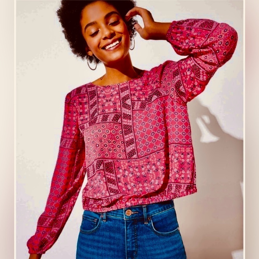 Loft Floral mosaic, Low V Back Blouse XS Pink Multi Patchwork Boho Crop